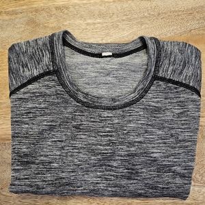 Lululemon Metal tech Tee L Grey